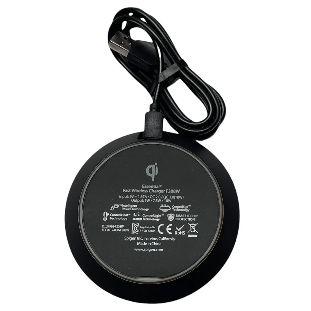 Spigen Essential Leather 10W Charging Pad